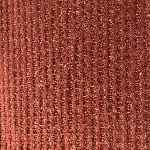 Red sweater - Picture 3 of 5